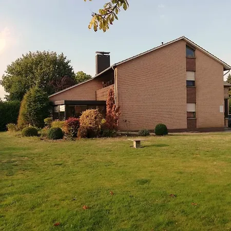 Domizil & Dummer Fewo Apartment Lembruch